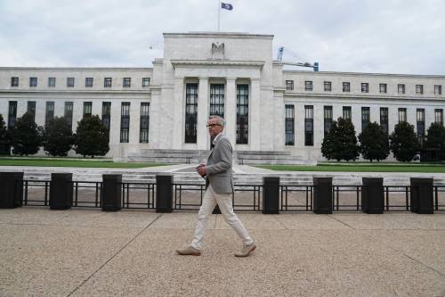 图为在美国华盛顿拍摄的美国联邦储备委员会大楼。新华社