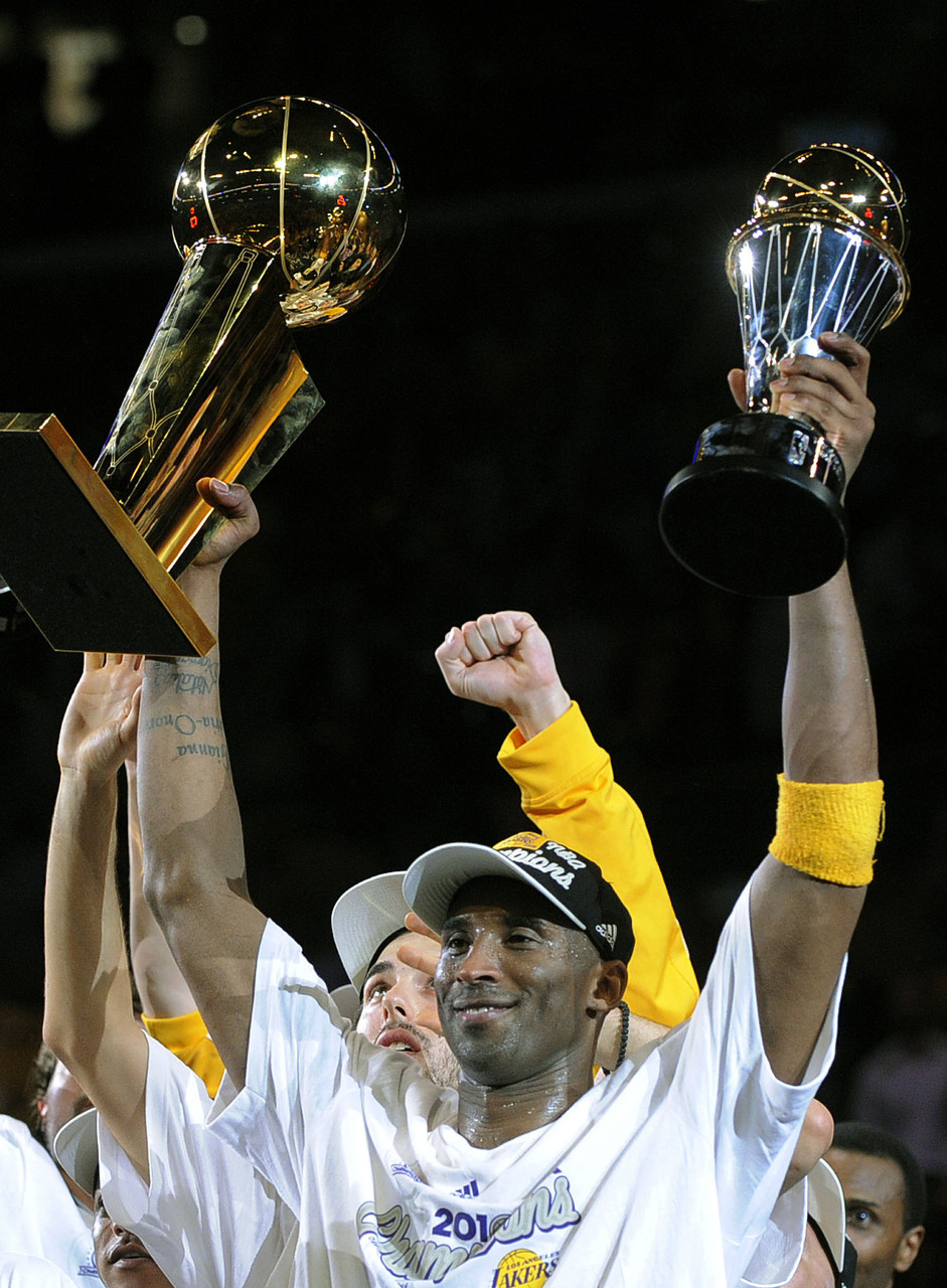 科比布莱恩特生日 4a0b-icqznfz8722367.jpg