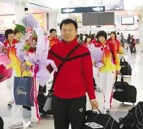 2009年陳廣紅帶領江蘇女足奪得全運會金牌 攝影 | 黃啟元