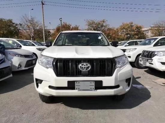 19款丰田普拉多2700特价促销手续颜色齐