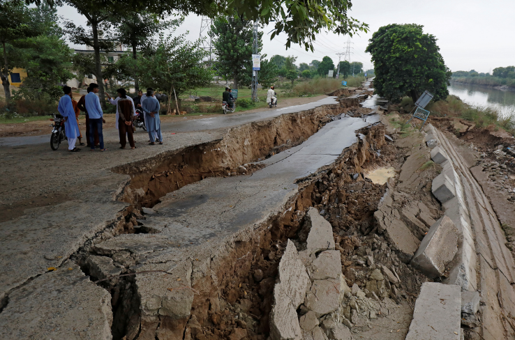  △巴基斯坦地震现场 图片来源：视觉中国