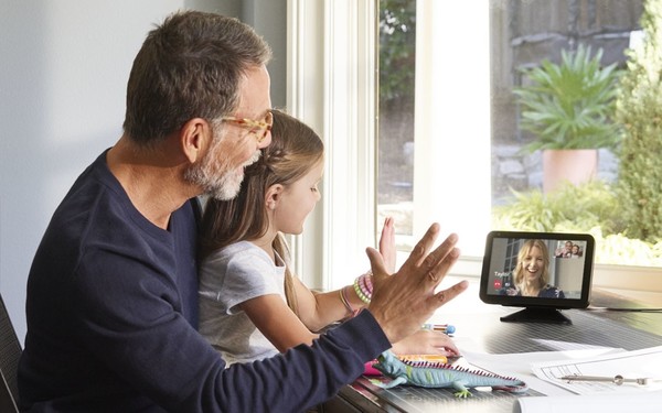 Echo Show 8
