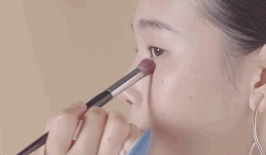 鞠婧祎再次“变脸”后晋升为新的整形模版？到底动了哪里美成这样啊！