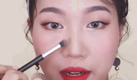 鞠婧祎再次“变脸”后晋升为新的整形模版？到底动了哪里美成这样啊！