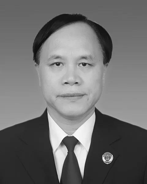 广西一检察官在公诉席上突发疾病殉职 年仅53岁