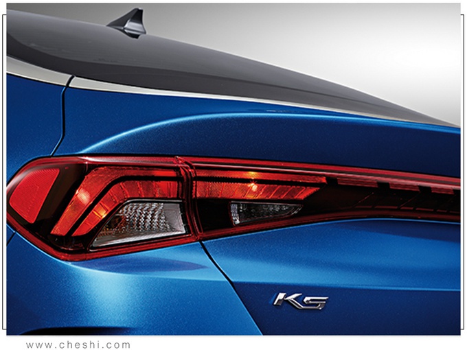 起亚全新K5正式发布！提供多种动力，行车更安全，明年能买