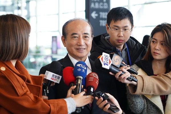 王金平（中）。（圖片取自臺媒）