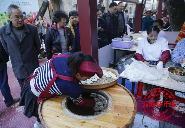 表演美食全都有！福州万人游上下杭
