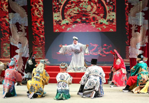 银川第五届秦腔节《狸猫换太子》演出落幕