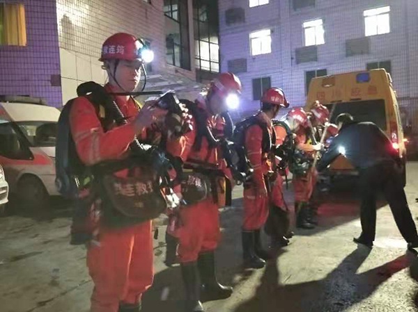 川煤总工:透水事故失联人员被困处有空气存在