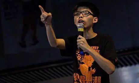 瑞典“环保少女”回应黄之锋言论引争议