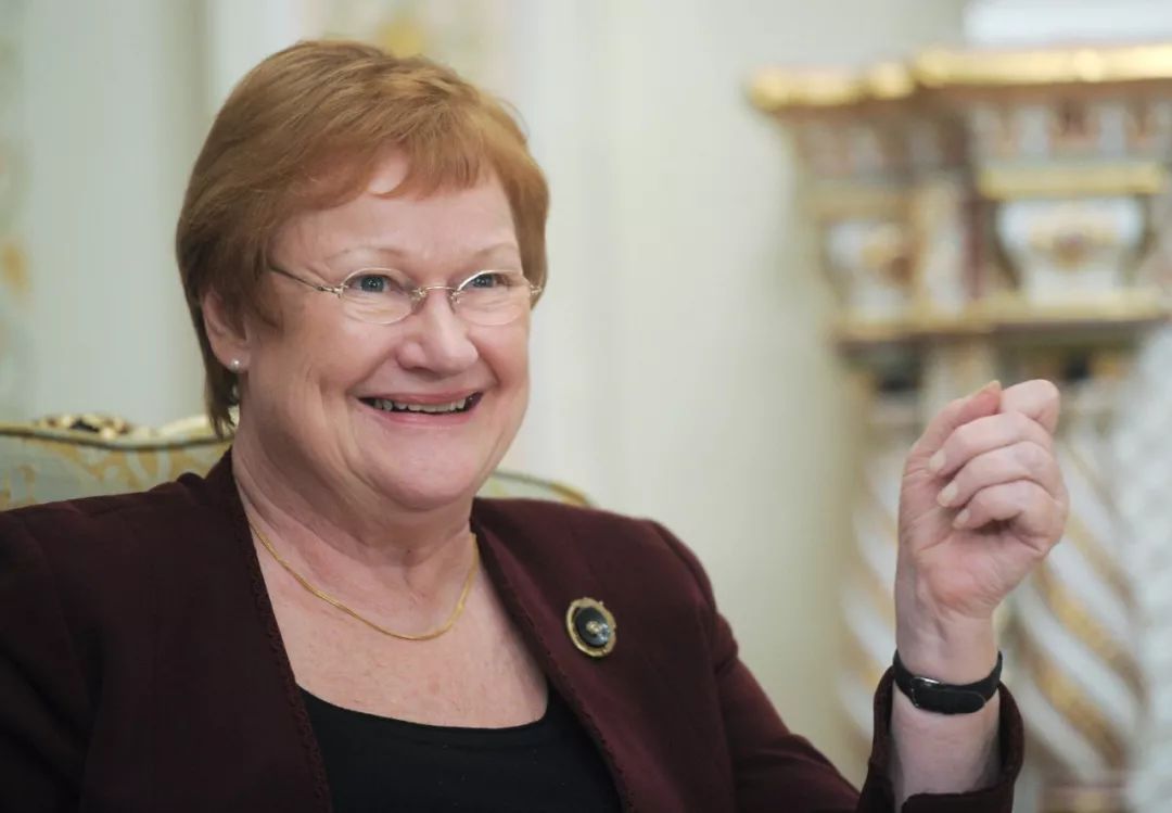 85后芬兰新总理刷屏 网友：又被同龄人甩了几条