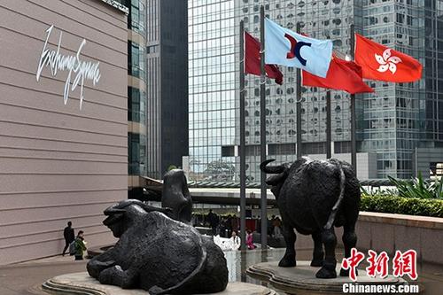 安永:今年港交所和上交所IPO数量分列全球第一和