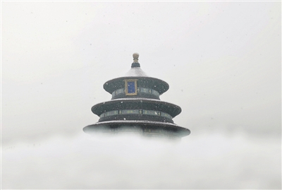 天坛公园,雪中的祈年殿。 新京报记者 王飞 摄