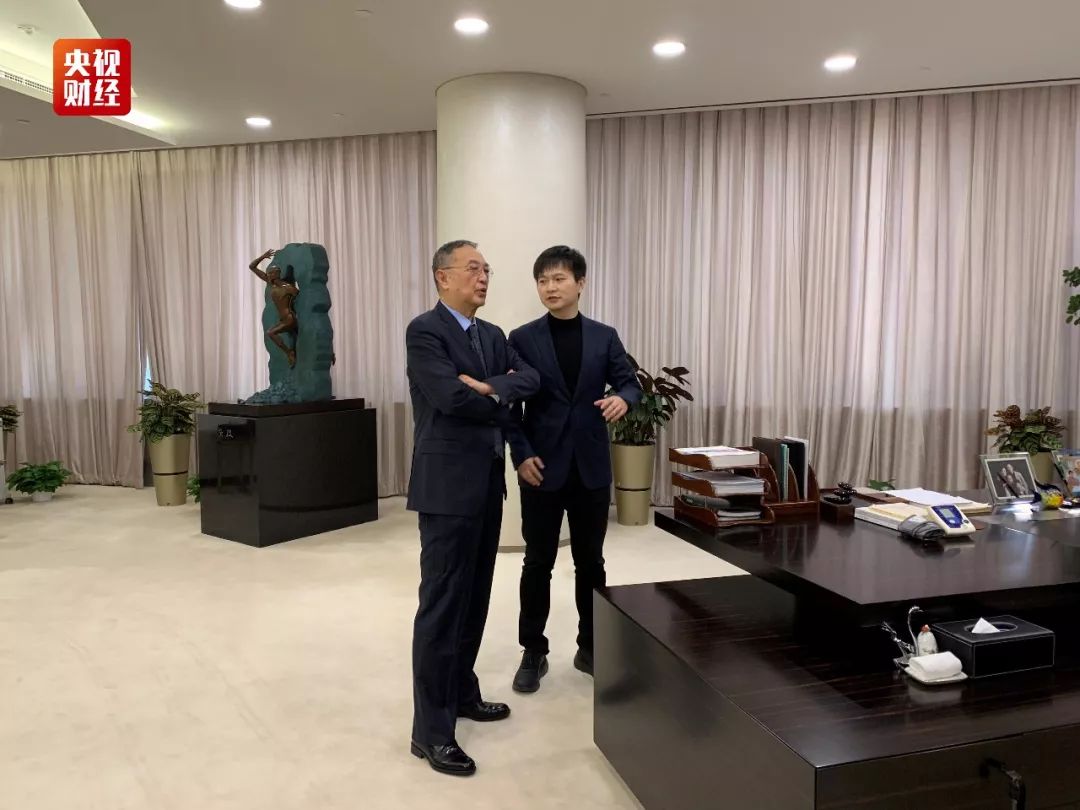 央视财经专访柳传志:他让世界充满“联想”