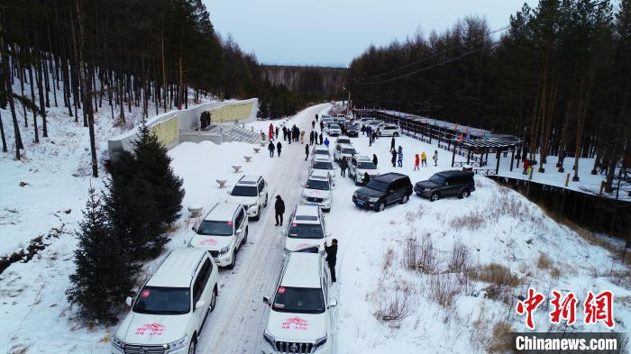 探秘林海雪原 32台越野车穿越内蒙古1200公里原始