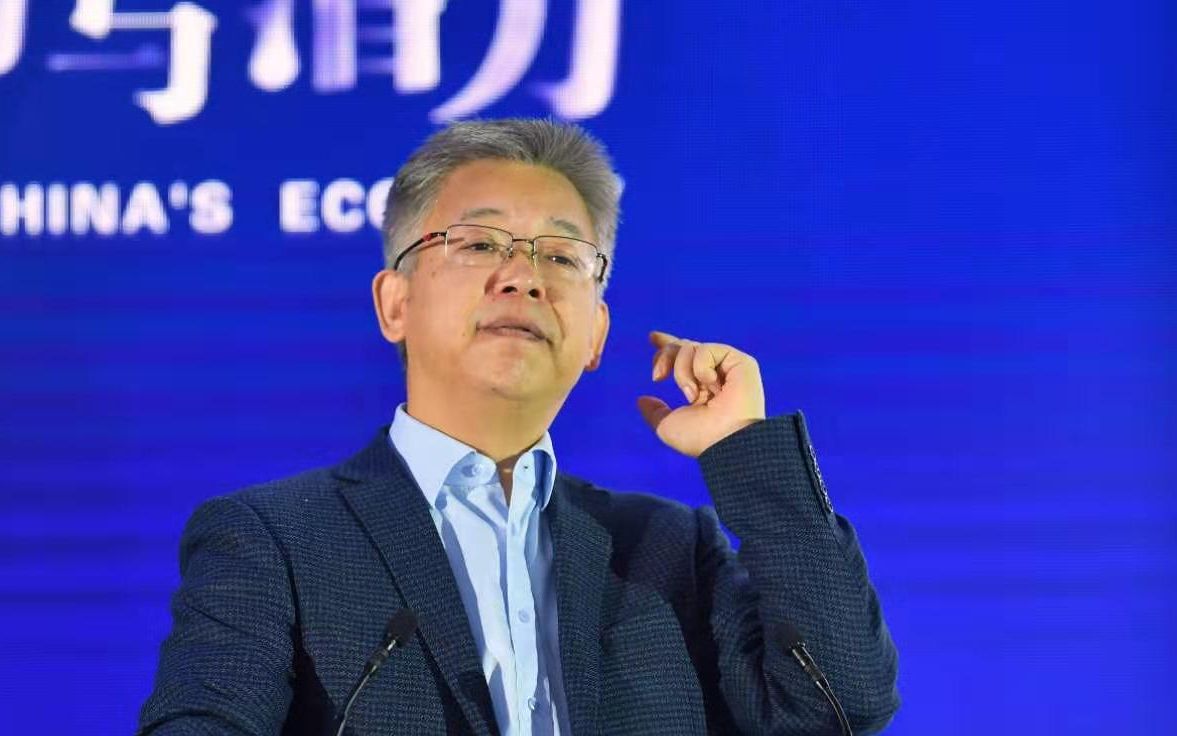黄益平:老龄化带来的一大挑战是养老金缺口