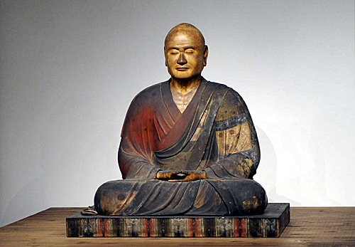  资料图：鉴真大师坐像（新华社）