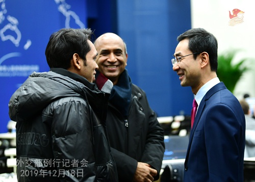 12月18日外交部例行记者会(全文)