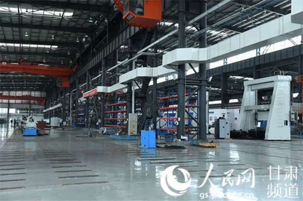 一撇一捺看发展：12省16城100企 揭秘中国高质量发