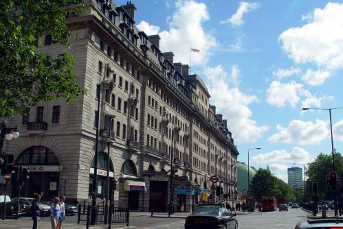 普华永道：全球经济明年将增长3.5%