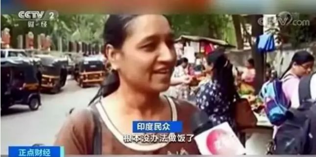▲印度民众:没有洋葱的话,根本没办法做饭了……