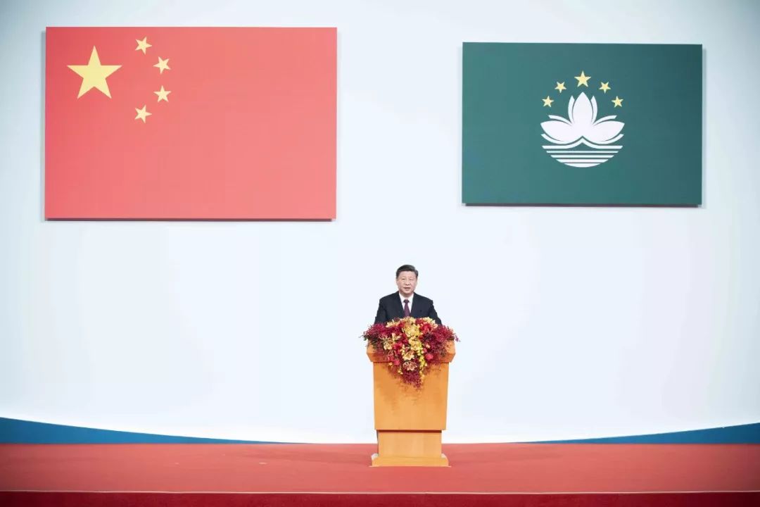 ▲12月20日,庆祝澳门回归祖国20周年大会暨澳门特别行政区第五届政府就职典礼在澳门东亚运动会体育馆隆重举行。中共中央总书记、国家主席、中央军委主席习近平出席并发表重要讲话。(李涛 摄)