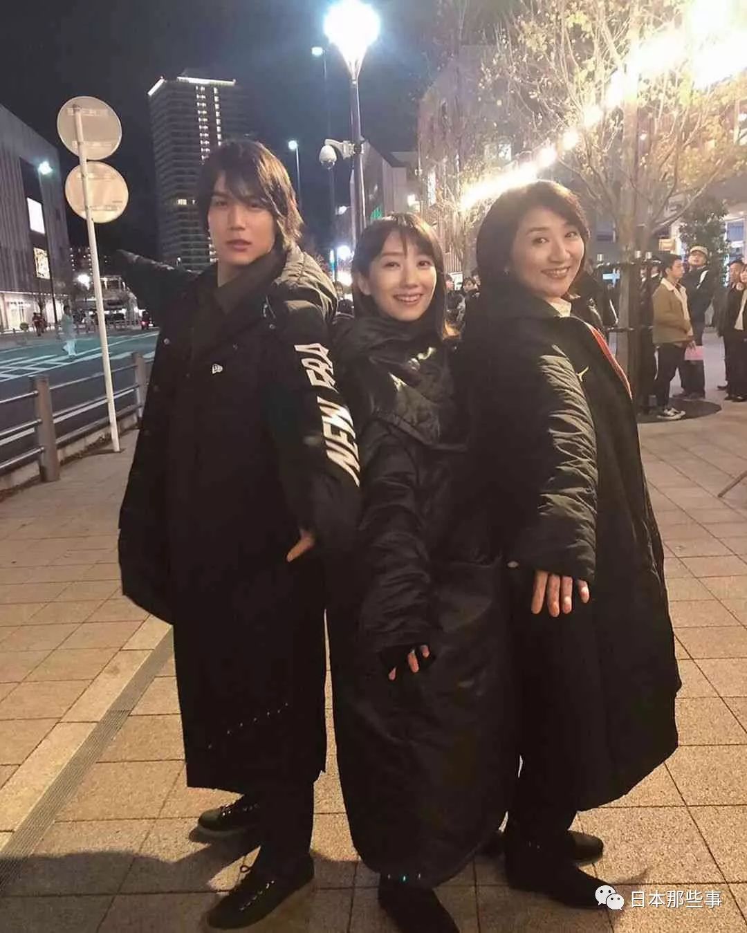 波瑠被曝在片场态度冷淡 晒演员合照化解传言