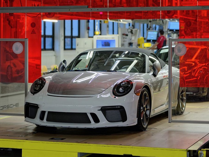 Hard to say goodbye!  The seventh-generation Porsche 911 Discontinued