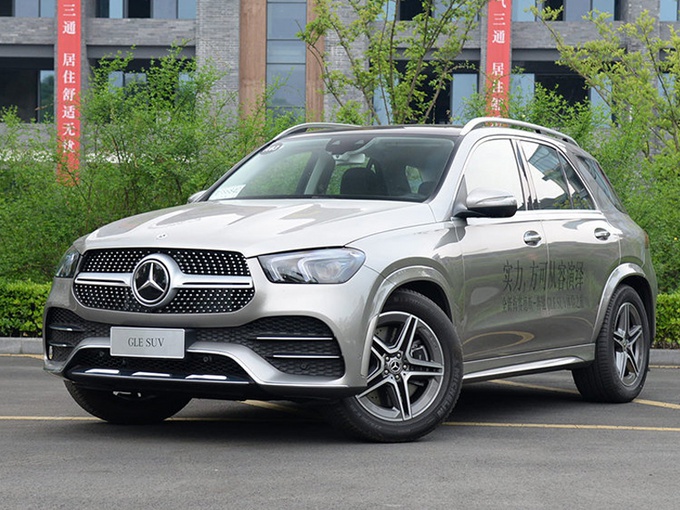 起步价差1万，宝马X5、奔驰GLE你买哪个，看完你就明白了