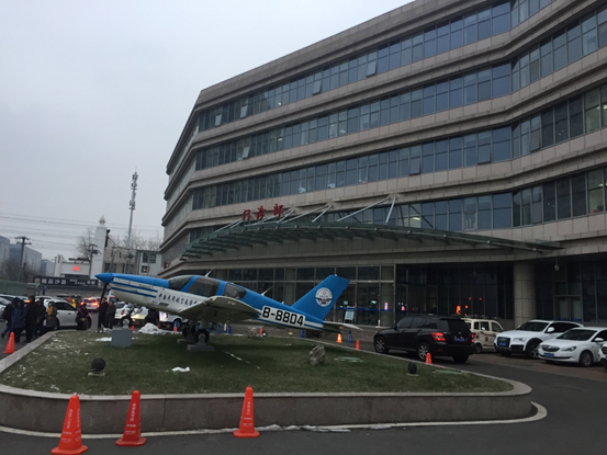 民航总医院伤医事件：女医生因伤势过重抢救无效去世