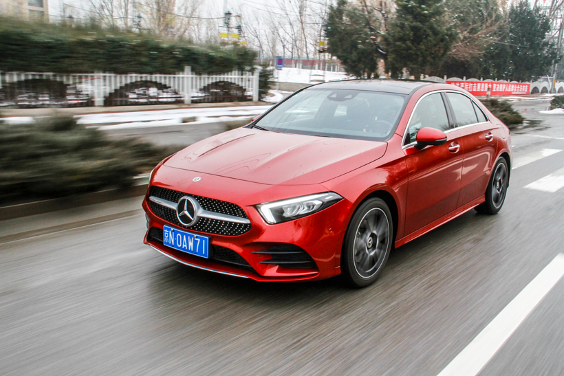 20万不到的奔驰A 是这个时代年轻人触手可及的梦想