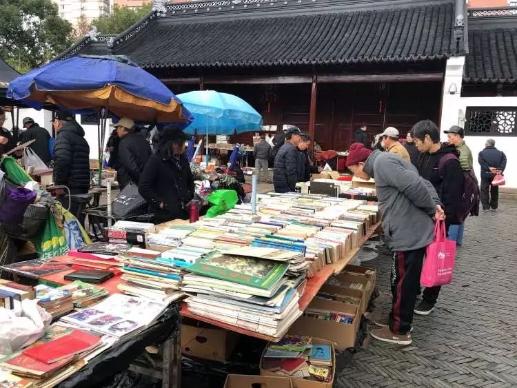 上海最重要的旧书集散中心 并一度占据了 上海书刊批发市场近九成的