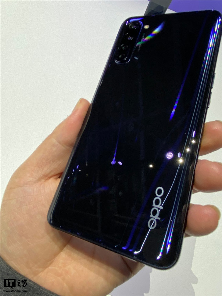 摔碎的OPPOreno手机图片,opporeno手机碎屏图片 opporeno3pro5g手机现场实拍图赏全面轻薄自然天象颜色