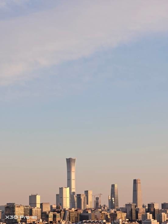 用vivo X30 Pro手机的长焦镜头带你看雪后的天坛