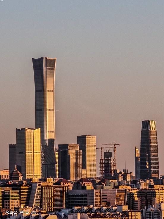 用vivo X30 Pro手机的长焦镜头带你看雪后的天坛