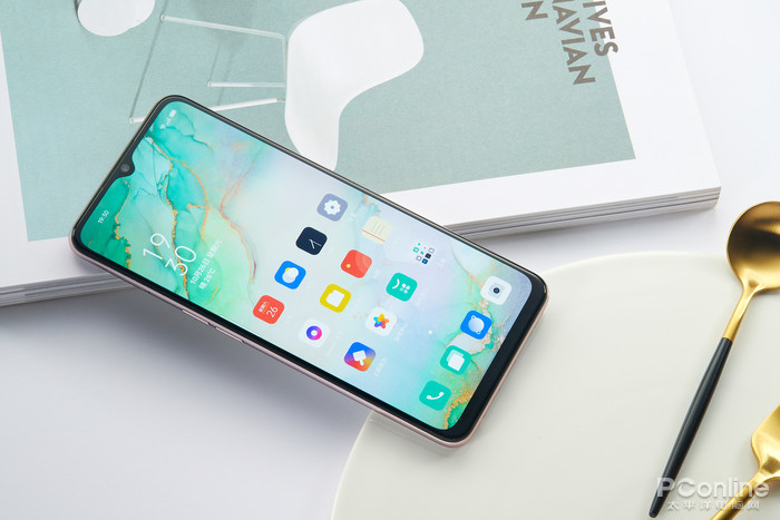 OPPO Reno3评测:5G视频手机,双防抖更清晰