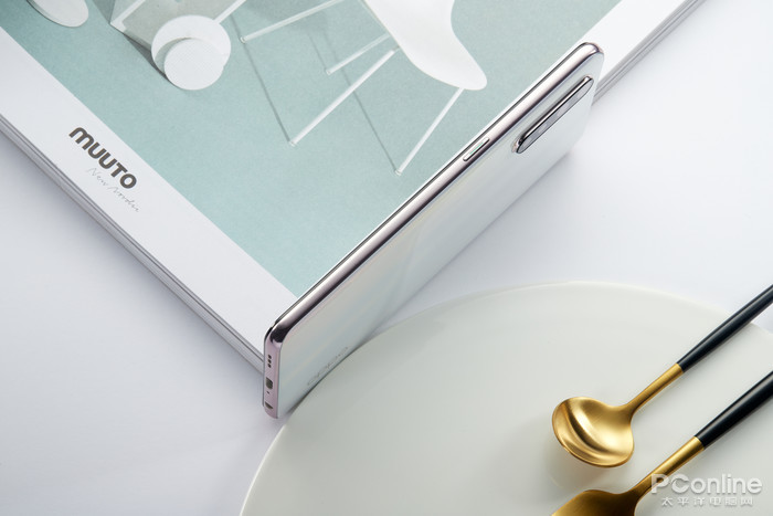 OPPO Reno3评测:5G视频手机,双防抖更清晰