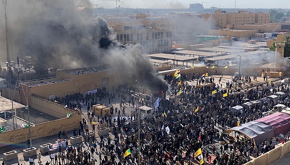 数千人袭击美驻伊拉克使馆,大使紧急撤离
