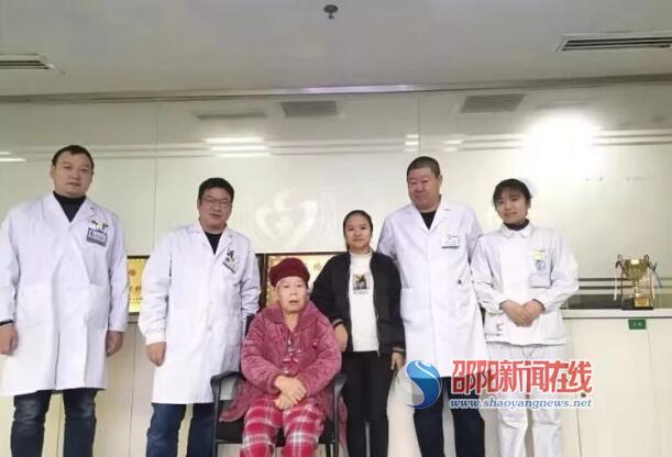 闯过生命“禁区”，邵阳市中心医院神经外科成功切除68岁老人脑内肿瘤