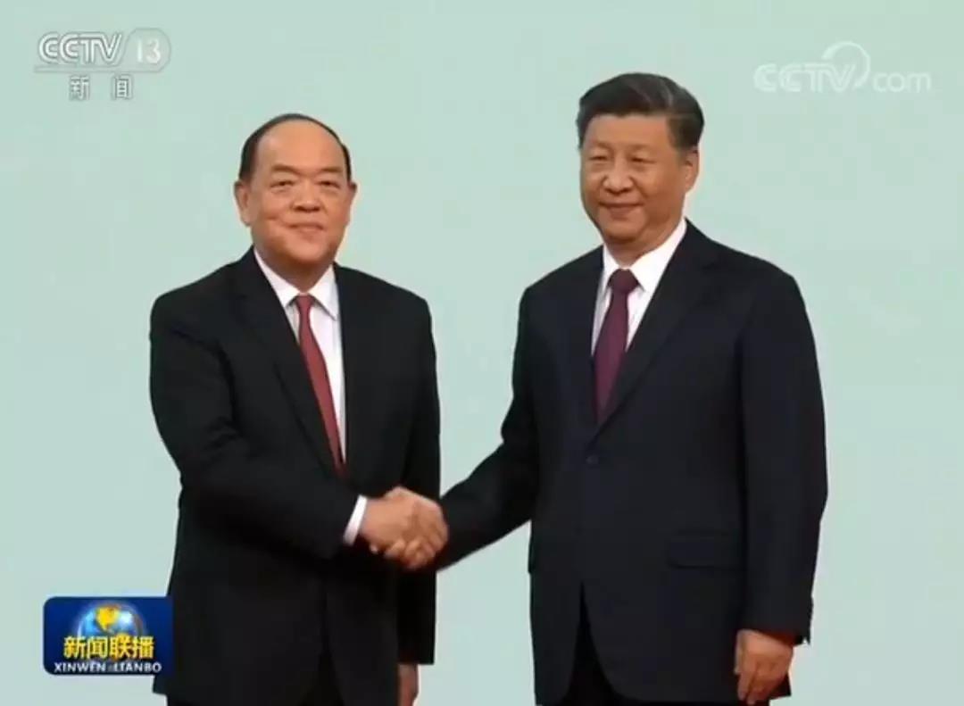 △本年12月,习近平庆贺贺一诚当选澳门稀奇行政区第五任行政主座