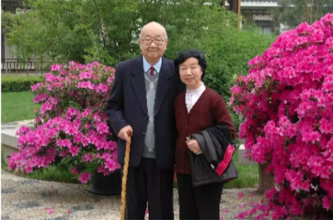 我能想到最浪漫的事：97岁院士为妻写65年情诗
