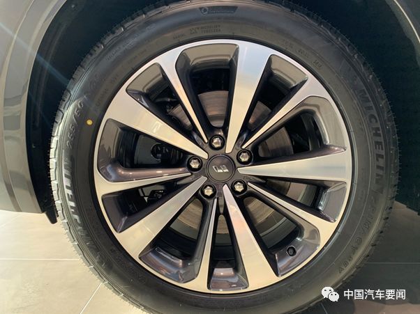 理想汽车蓝港零售中心实拍理想ONE 2020款:我家领导有话说