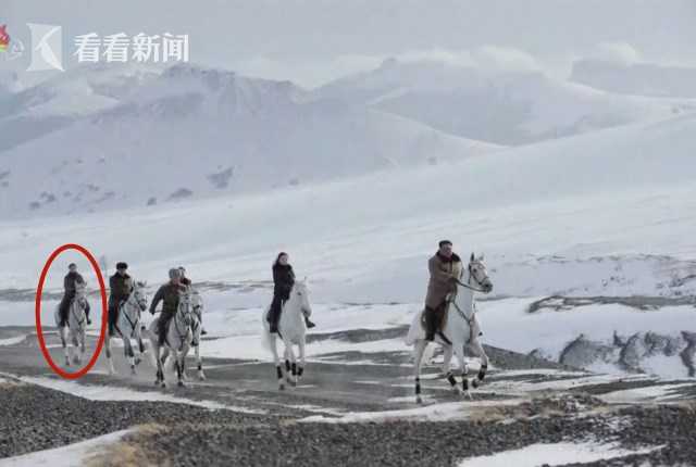 两度随金正恩骑军马登山 唯一女性成员引关注
