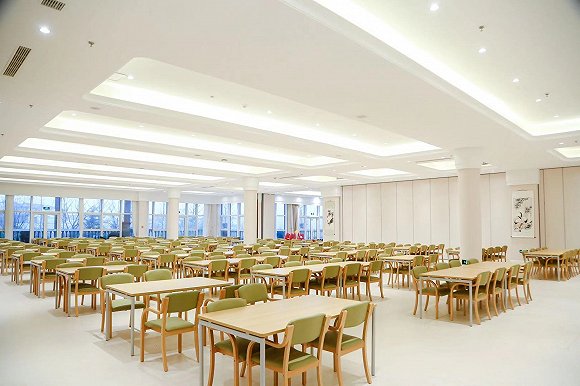 融创杀入医疗康养产业 首个项目明年运营