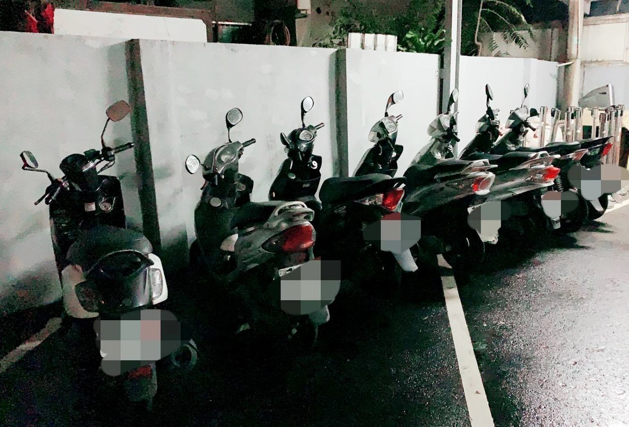 为＂拼绩效＂ 台湾警察教唆窃贼偷摩托车1辆奖励