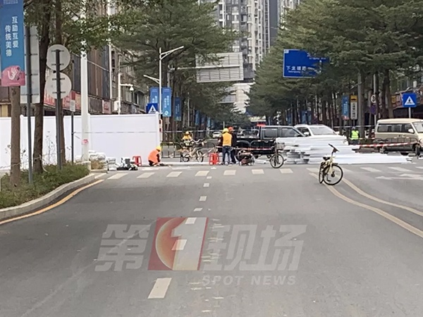 深圳龙岗通报一道路出现地面下沉:初判系施工引