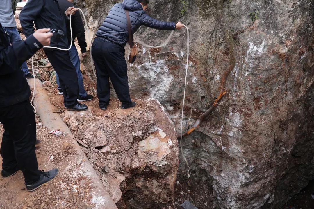 云南2年前杀人抛尸案告破 警方挖掘6天找到白骨