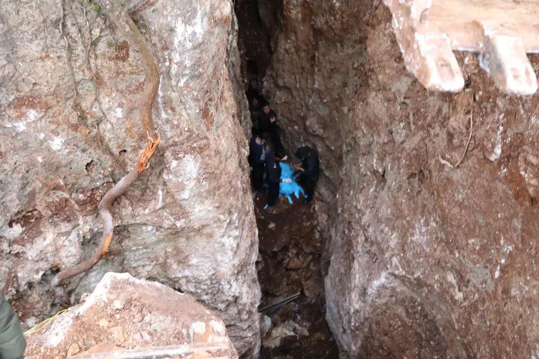 云南2年前杀人抛尸案告破 警方挖掘6天找到白骨