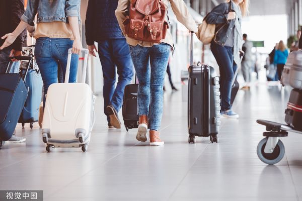 日本公司推新服务 可体验无负担的“空手旅行”